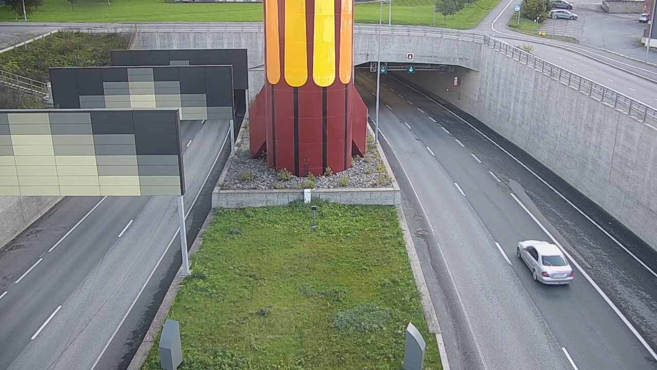 Weather Camera Image Väg 12 Tammerfors, Rantatunneli bom väst, Tampere, Pirkanmaa