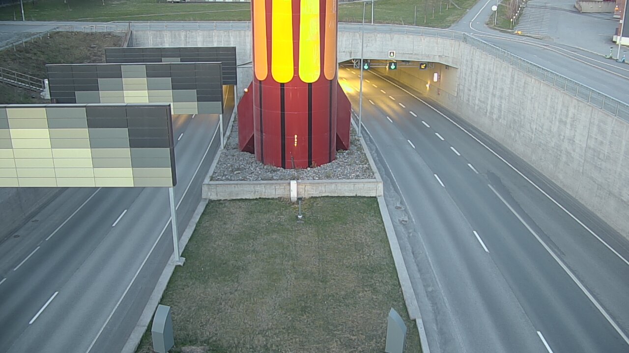 Weather Camera Image Road 12 Tampere, Rantatunneli boom west, Tampere, Pirkanmaa