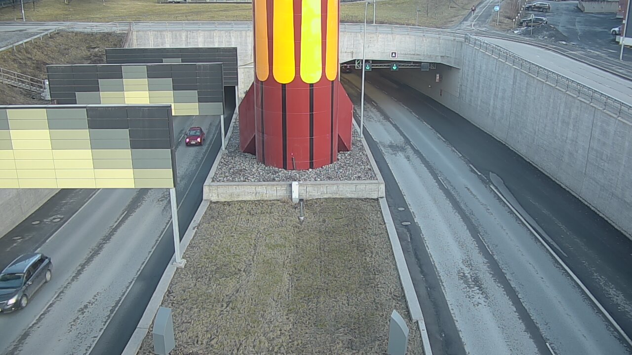 Weather Camera Image Road 12 Tampere, Rantatunneli boom west, Tampere, Pirkanmaa