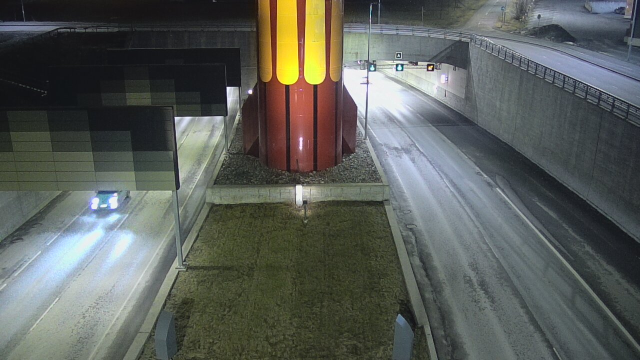 Weather Camera Image Road 12 Tampere, Rantatunneli boom west, Tampere, Pirkanmaa