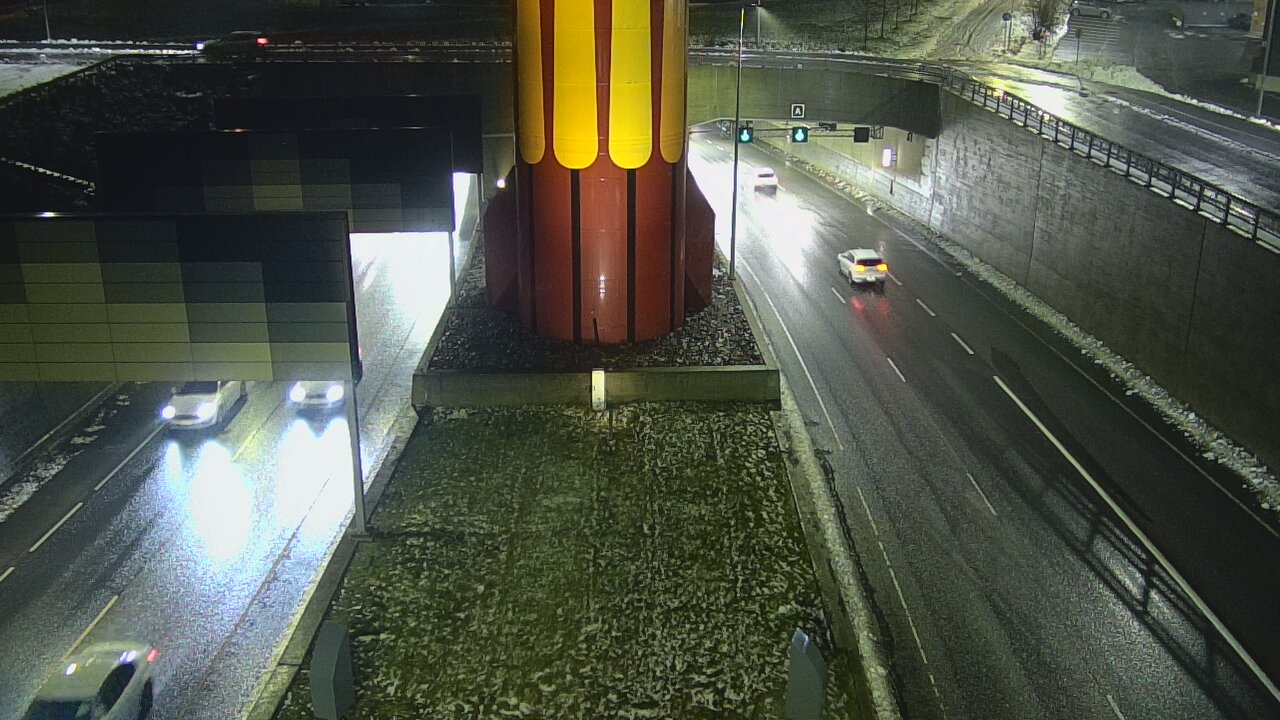 Weather Camera Image Väg 12 Tammerfors, Rantatunneli bom väst, Tampere, Pirkanmaa