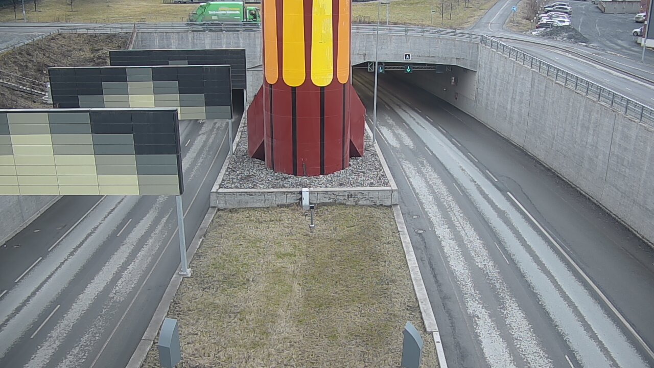 Weather Camera Image Road 12 Tampere, Rantatunneli boom west, Tampere, Pirkanmaa