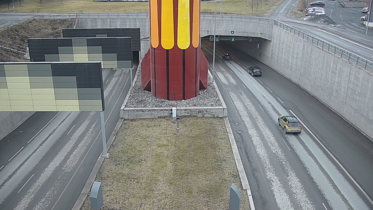 Weather Camera Image Road 12 Tampere, Rantatunneli boom west, Tampere, Pirkanmaa