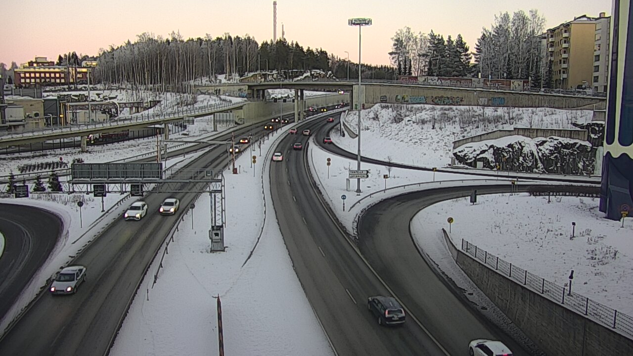 Weather Camera Image Väg 12 Tammerfors, Rantatunneli Armonkallio, Tampere, Pirkanmaa