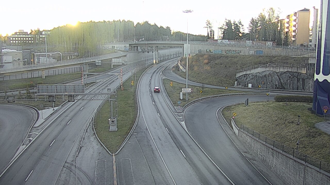 Weather Camera Image Väg 12 Tammerfors, Rantatunneli Armonkallio, Tampere, Pirkanmaa