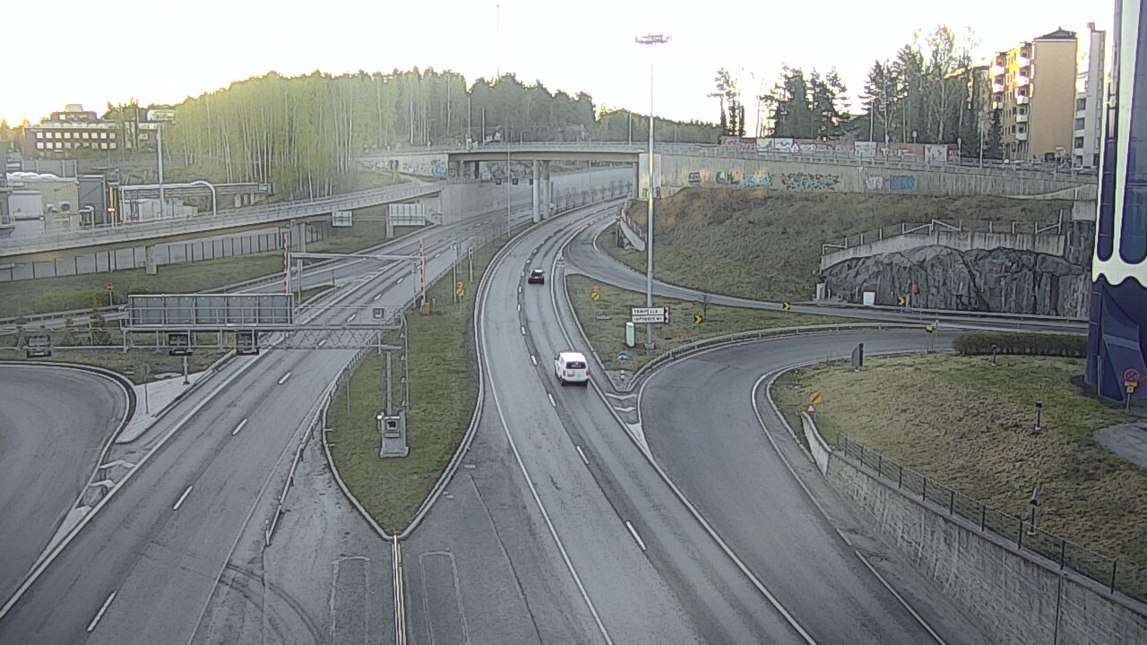 Weather Camera Image Väg 12 Tammerfors, Rantatunneli Armonkallio, Tampere, Pirkanmaa