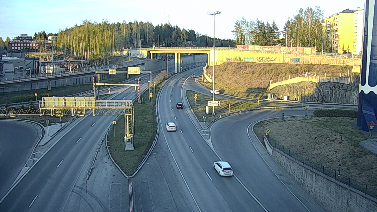 Weather Camera Image Väg 12 Tammerfors, Rantatunneli Armonkallio, Tampere, Pirkanmaa