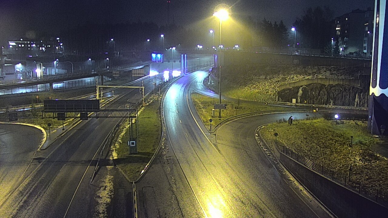 Weather Camera Image Väg 12 Tammerfors, Rantatunneli Armonkallio, Tampere, Pirkanmaa