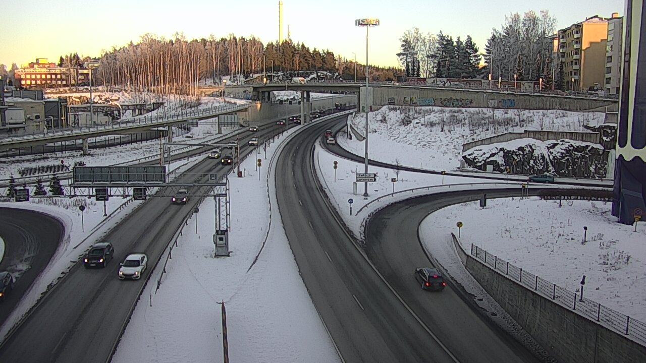 Weather Camera Image Väg 12 Tammerfors, Rantatunneli Armonkallio, Tampere, Pirkanmaa