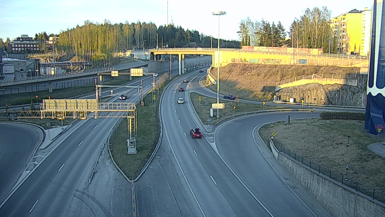 Weather Camera Image Väg 12 Tammerfors, Rantatunneli Armonkallio, Tampere, Pirkanmaa