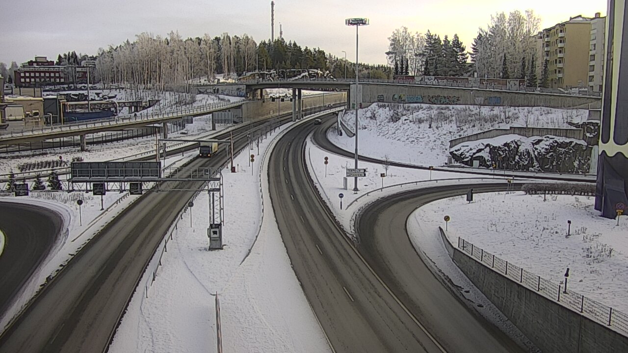 Weather Camera Image Road 12 Tampere, Rantatunneli Armonkallio, Tampere, Pirkanmaa