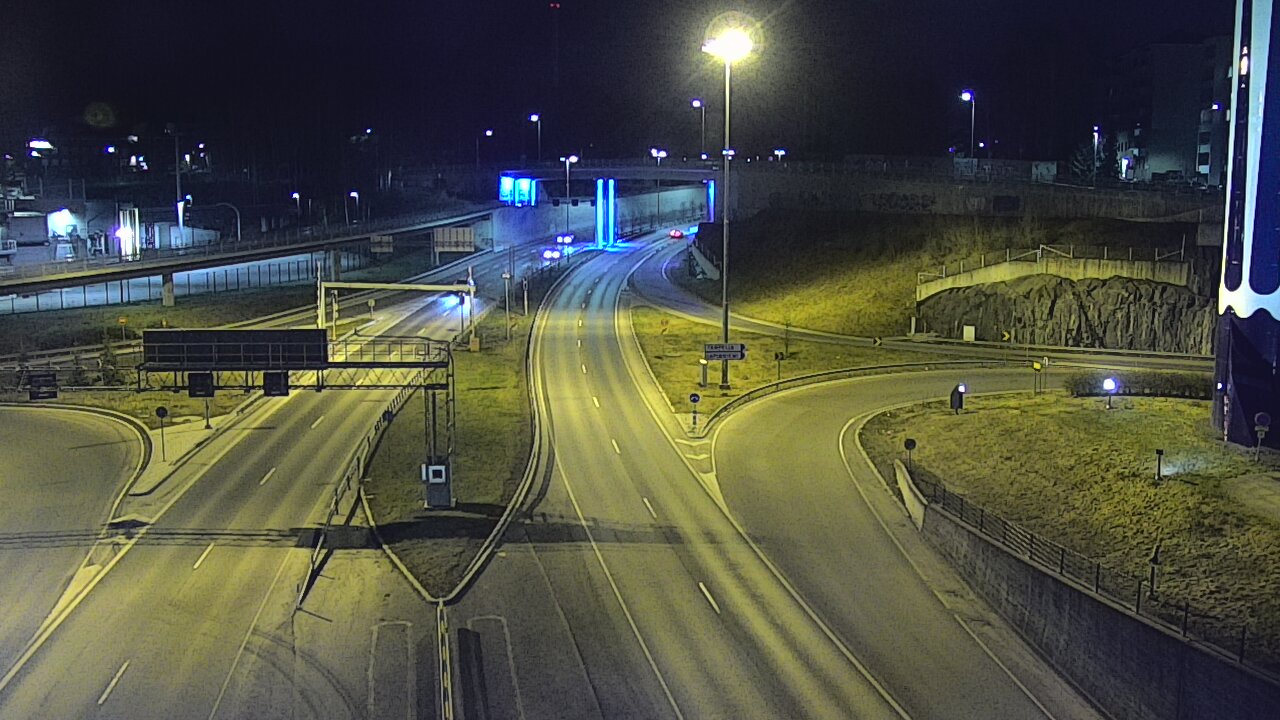 Weather Camera Image Väg 12 Tammerfors, Rantatunneli Armonkallio, Tampere, Pirkanmaa