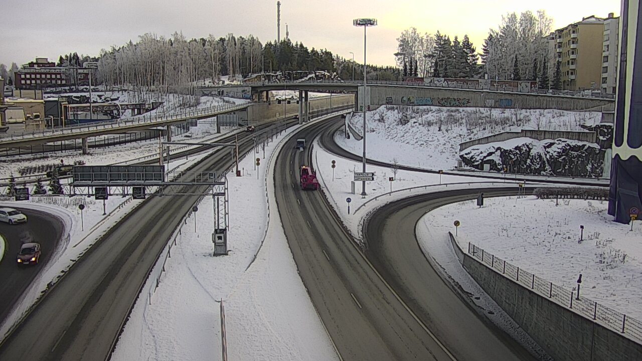 Weather Camera Image Road 12 Tampere, Rantatunneli Armonkallio, Tampere, Pirkanmaa
