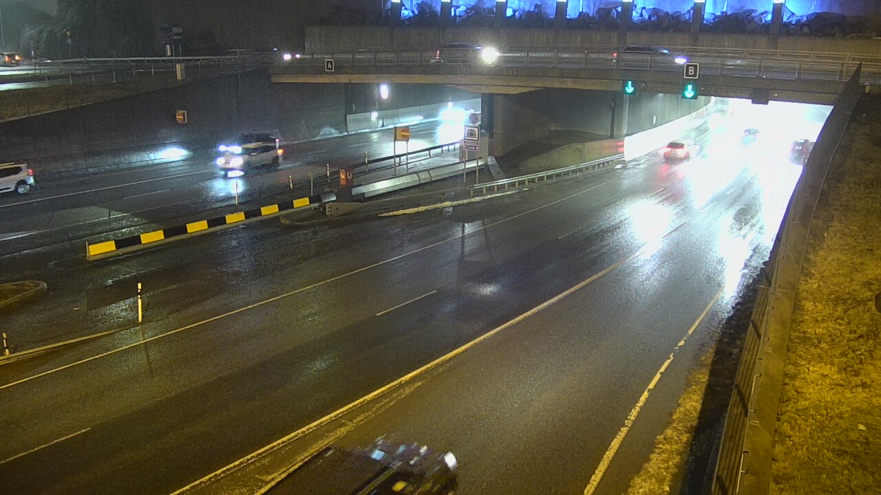 Weather Camera Image Road 12 Tampere, Rantatunneli boom, east, Tampere, Pirkanmaa