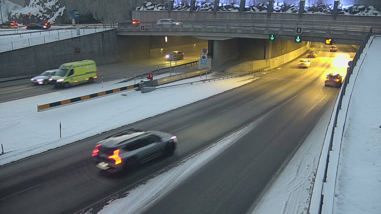 Kelikamerat Kuva Tie 12 Tampere, Rantatunneli puomi, itä, Tampere, Pirkanmaa