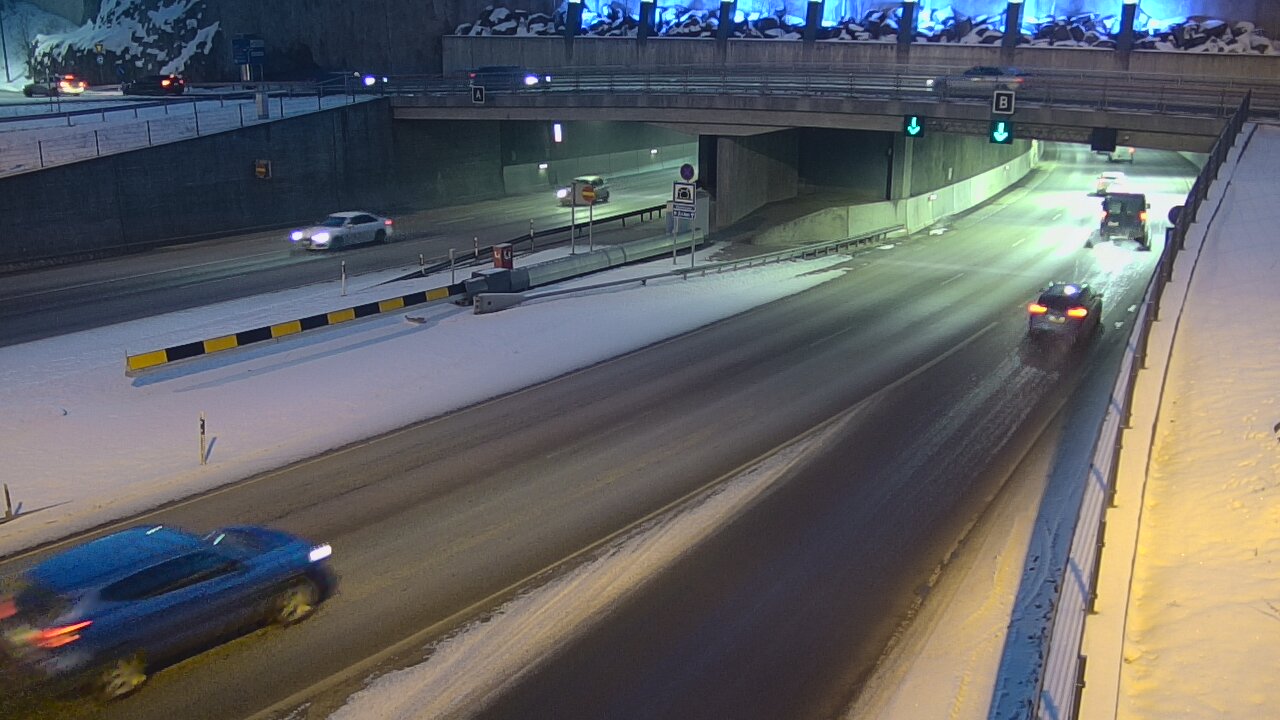 Weather Camera Image Road 12 Tampere, Rantatunneli boom, east, Tampere, Pirkanmaa