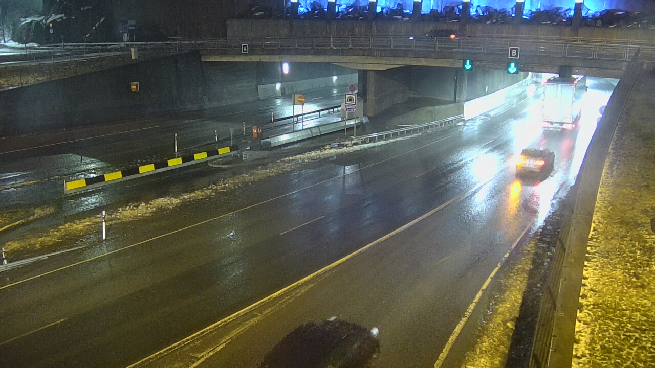 Weather Camera Image Väg 12 Tammerfors, Rantatunneli bom, öster, Tampere, Pirkanmaa