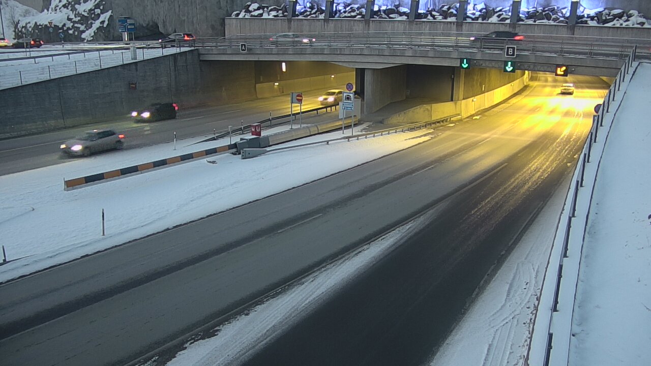 Kelikamerat Kuva Tie 12 Tampere, Rantatunneli puomi, itä, Tampere, Pirkanmaa