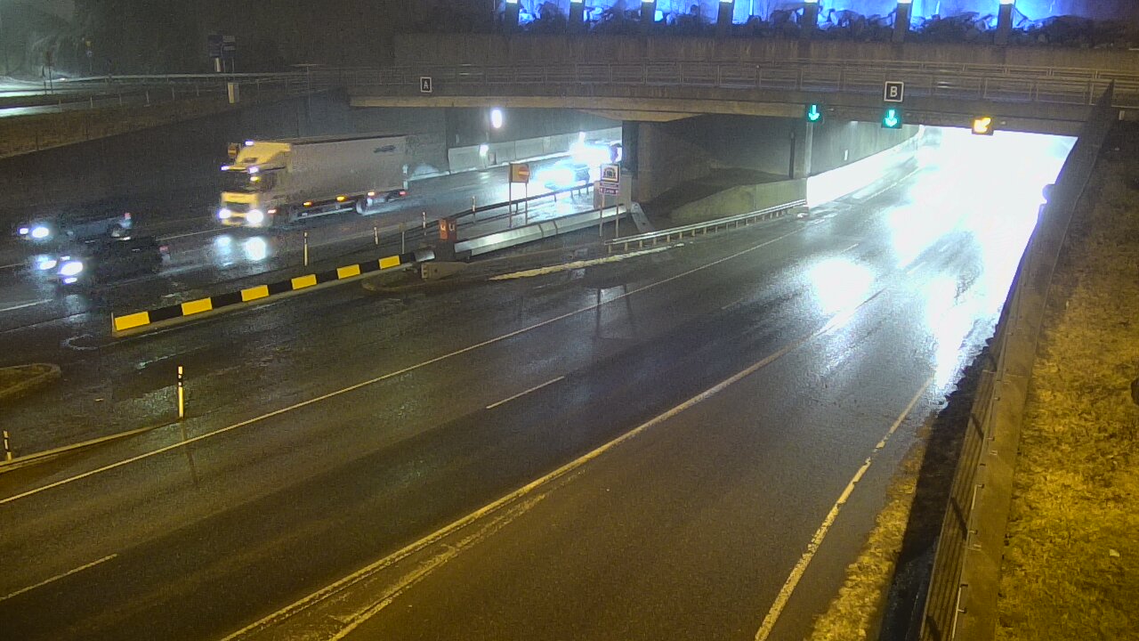 Weather Camera Image Road 12 Tampere, Rantatunneli boom, east, Tampere, Pirkanmaa
