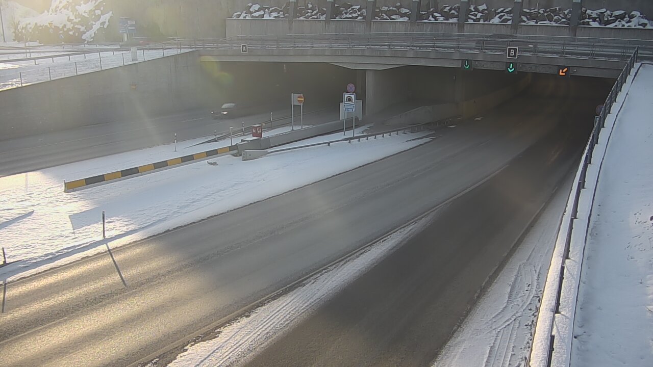 Weather Camera Image Väg 12 Tammerfors, Rantatunneli bom, öster, Tampere, Pirkanmaa