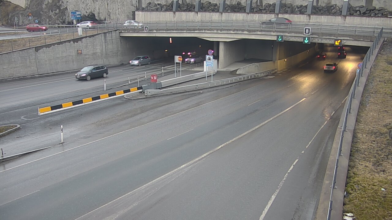 Kelikamerat Kuva Tie 12 Tampere, Rantatunneli puomi, itä, Tampere, Pirkanmaa