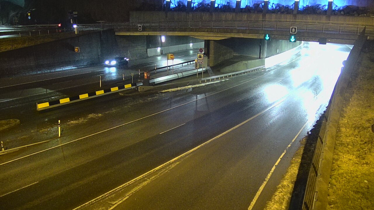 Weather Camera Image Väg 12 Tammerfors, Rantatunneli bom, öster, Tampere, Pirkanmaa