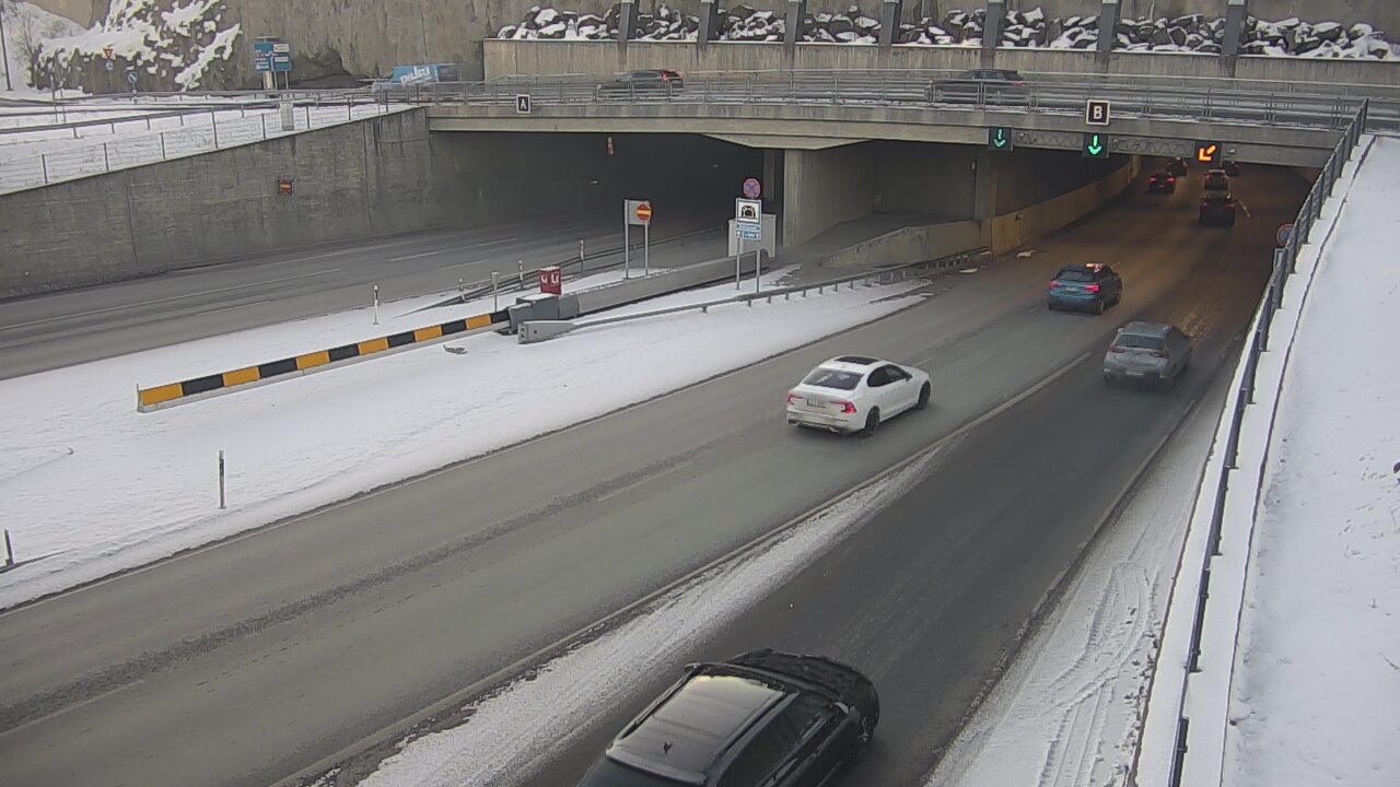 Weather Camera Image Väg 12 Tammerfors, Rantatunneli bom, öster, Tampere, Pirkanmaa