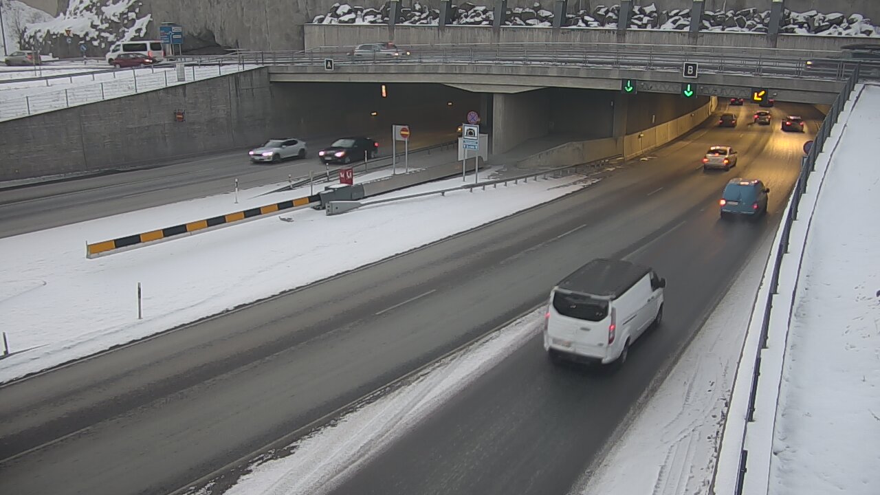 Kelikamerat Kuva Tie 12 Tampere, Rantatunneli puomi, itä, Tampere, Pirkanmaa