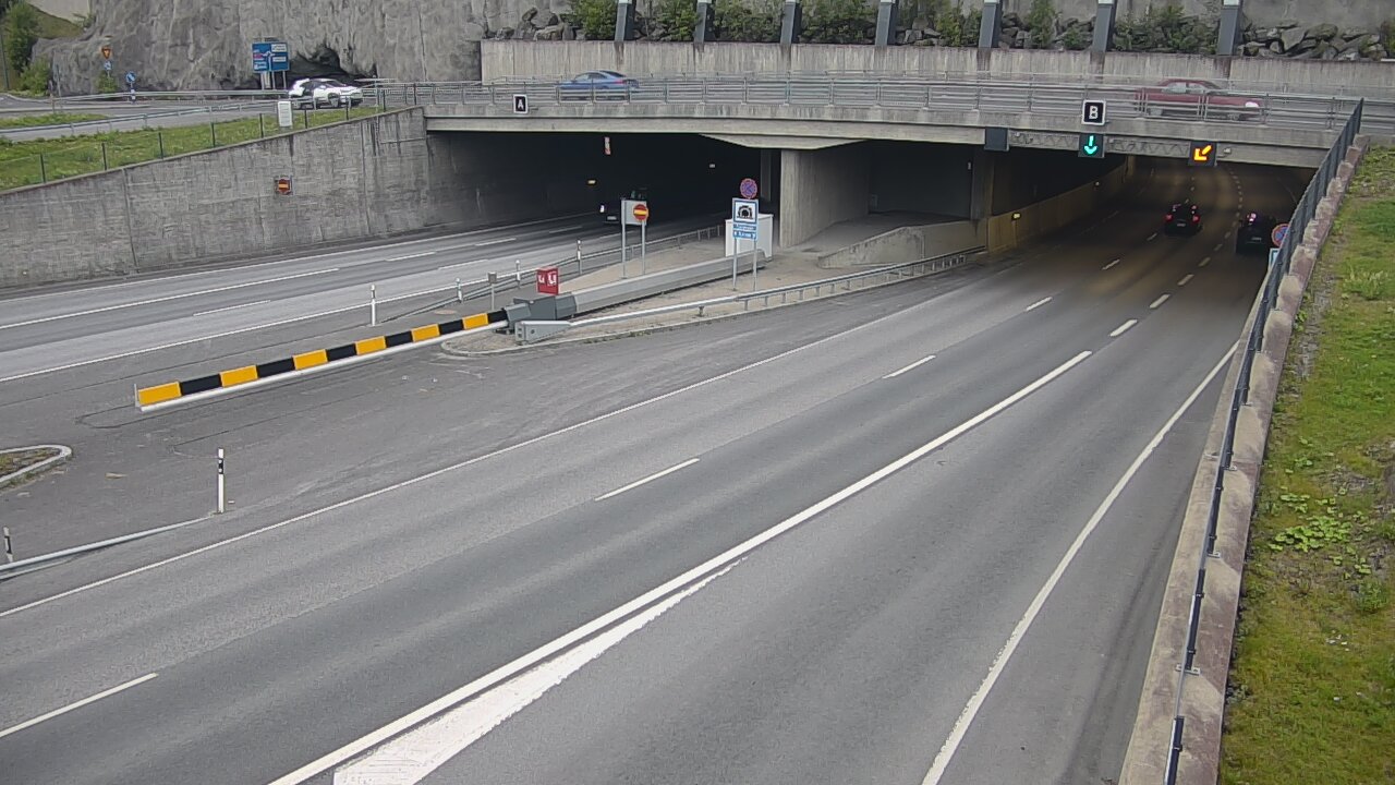 Weather Camera Image Road 12 Tampere, Rantatunneli boom, east, Tampere, Pirkanmaa