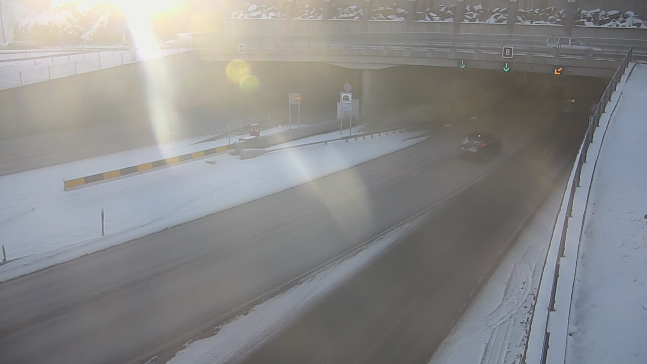 Weather Camera Image Väg 12 Tammerfors, Rantatunneli bom, öster, Tampere, Pirkanmaa