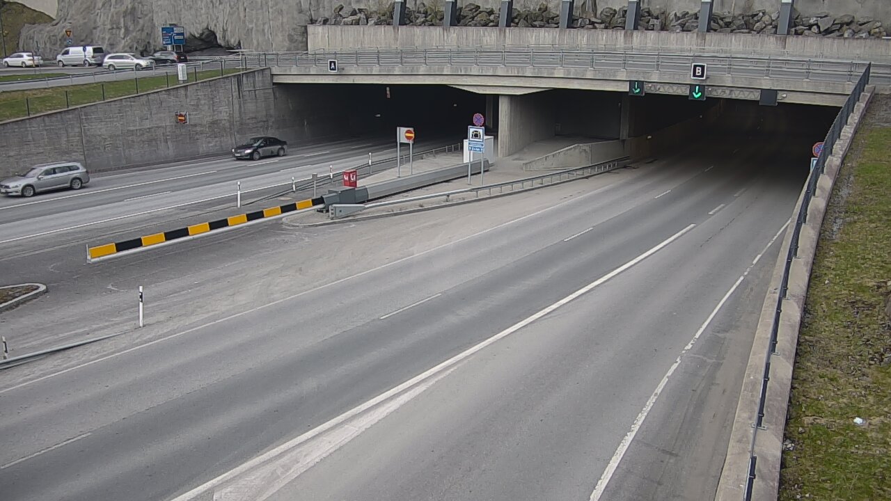 Kelikamerat Kuva Tie 12 Tampere, Rantatunneli puomi, itä, Tampere, Pirkanmaa