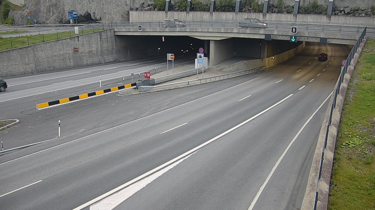 Weather Camera Image Road 12 Tampere, Rantatunneli boom, east, Tampere, Pirkanmaa