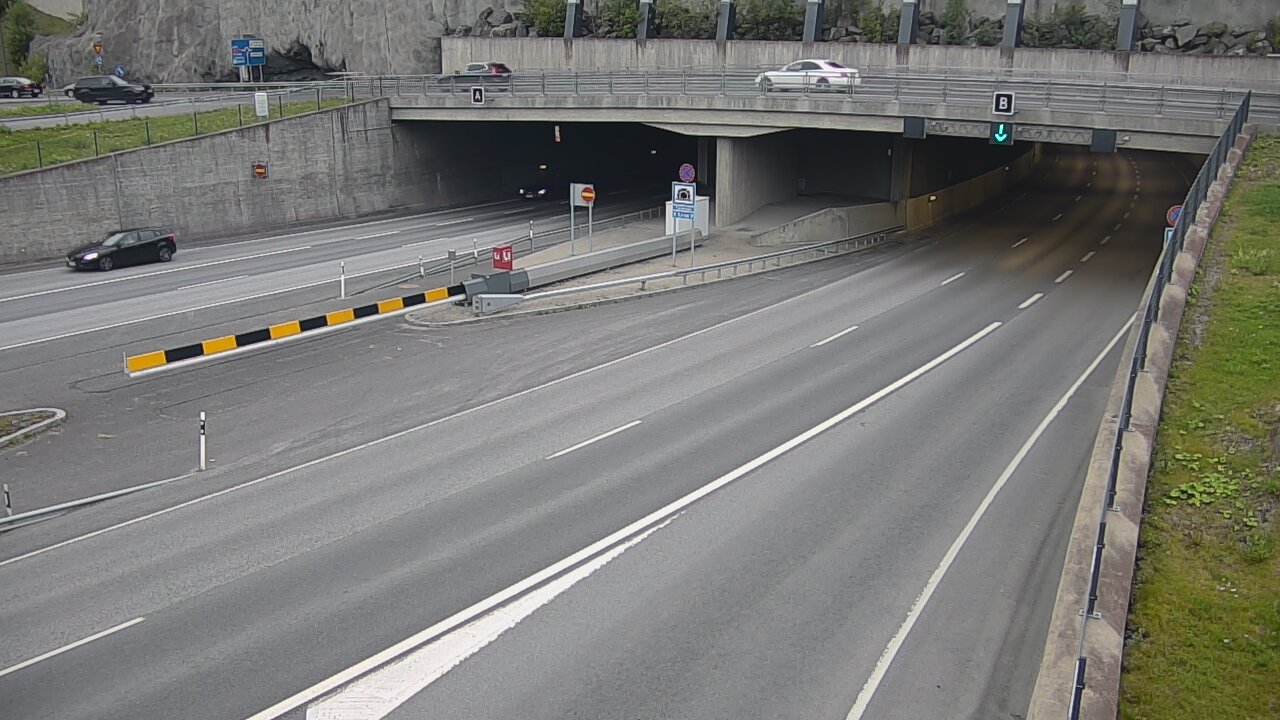 Weather Camera Image Road 12 Tampere, Rantatunneli boom, east, Tampere, Pirkanmaa