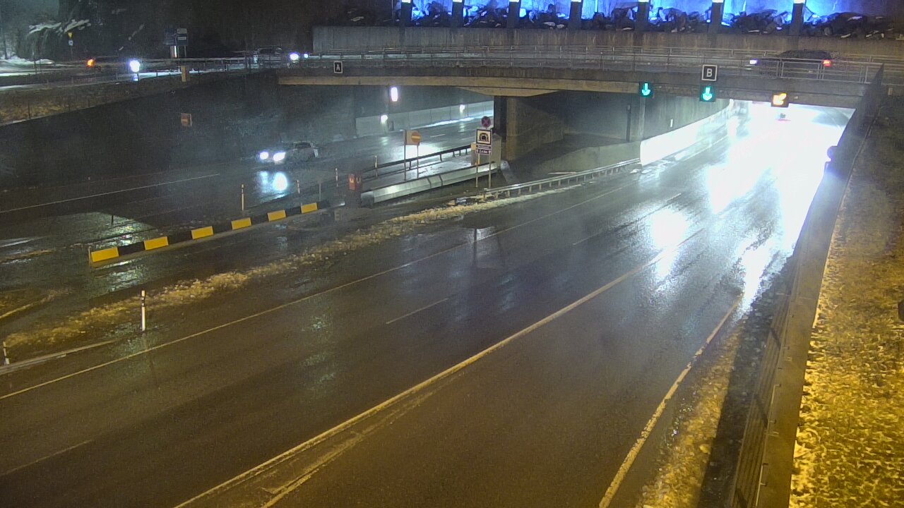 Weather Camera Image Väg 12 Tammerfors, Rantatunneli bom, öster, Tampere, Pirkanmaa