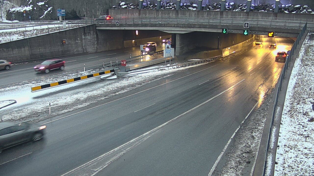 Kelikamerat Kuva Tie 12 Tampere, Rantatunneli puomi, itä, Tampere, Pirkanmaa