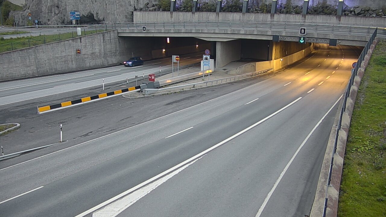 Kelikamerat Kuva Tie 12 Tampere, Rantatunneli puomi, itä, Tampere, Pirkanmaa
