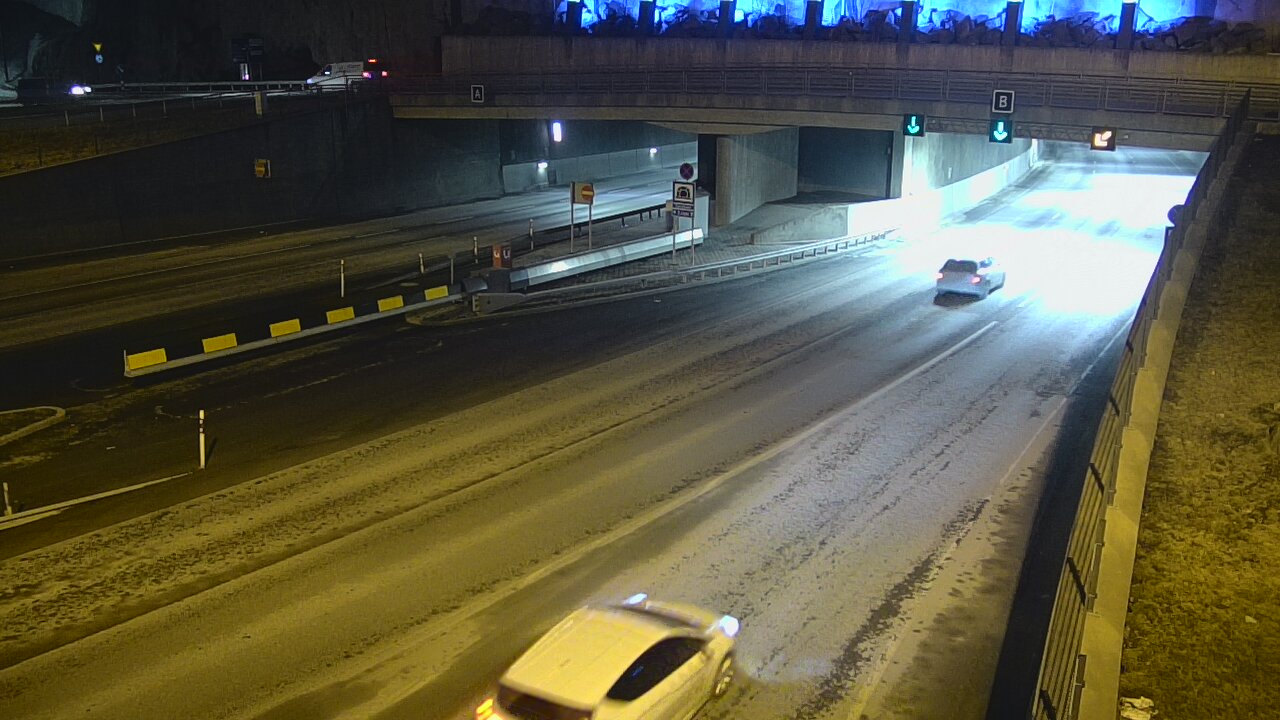 Weather Camera Image Road 12 Tampere, Rantatunneli boom, east, Tampere, Pirkanmaa