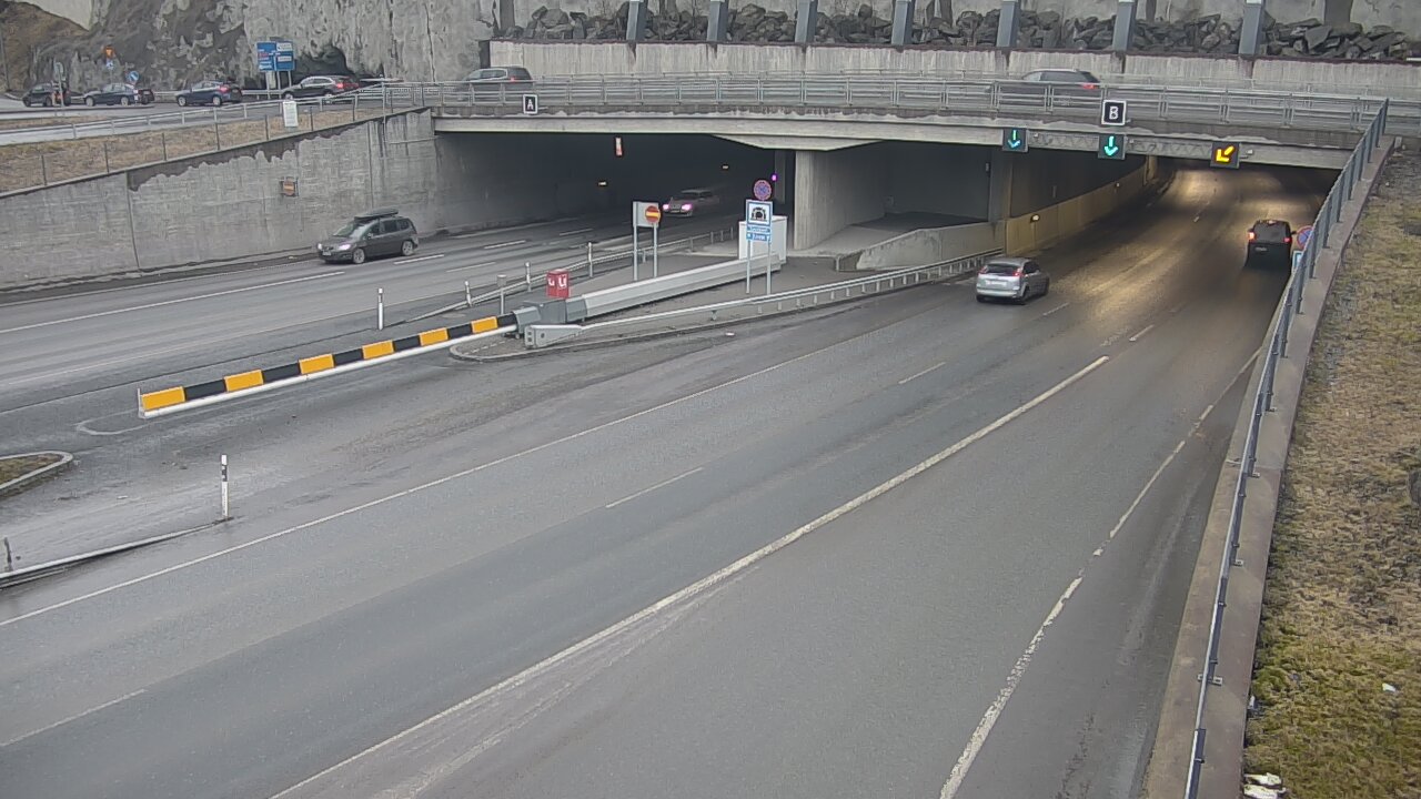 Kelikamerat Kuva Tie 12 Tampere, Rantatunneli puomi, itä, Tampere, Pirkanmaa