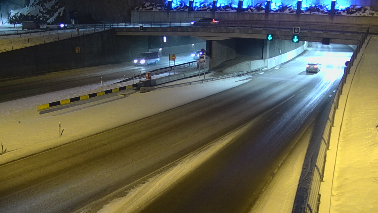 Weather Camera Image Road 12 Tampere, Rantatunneli boom, east, Tampere, Pirkanmaa