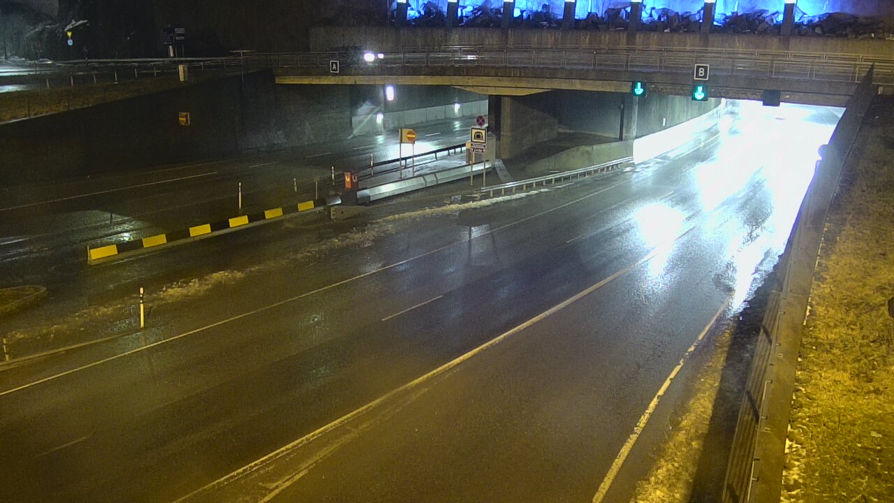 Weather Camera Image Väg 12 Tammerfors, Rantatunneli bom, öster, Tampere, Pirkanmaa