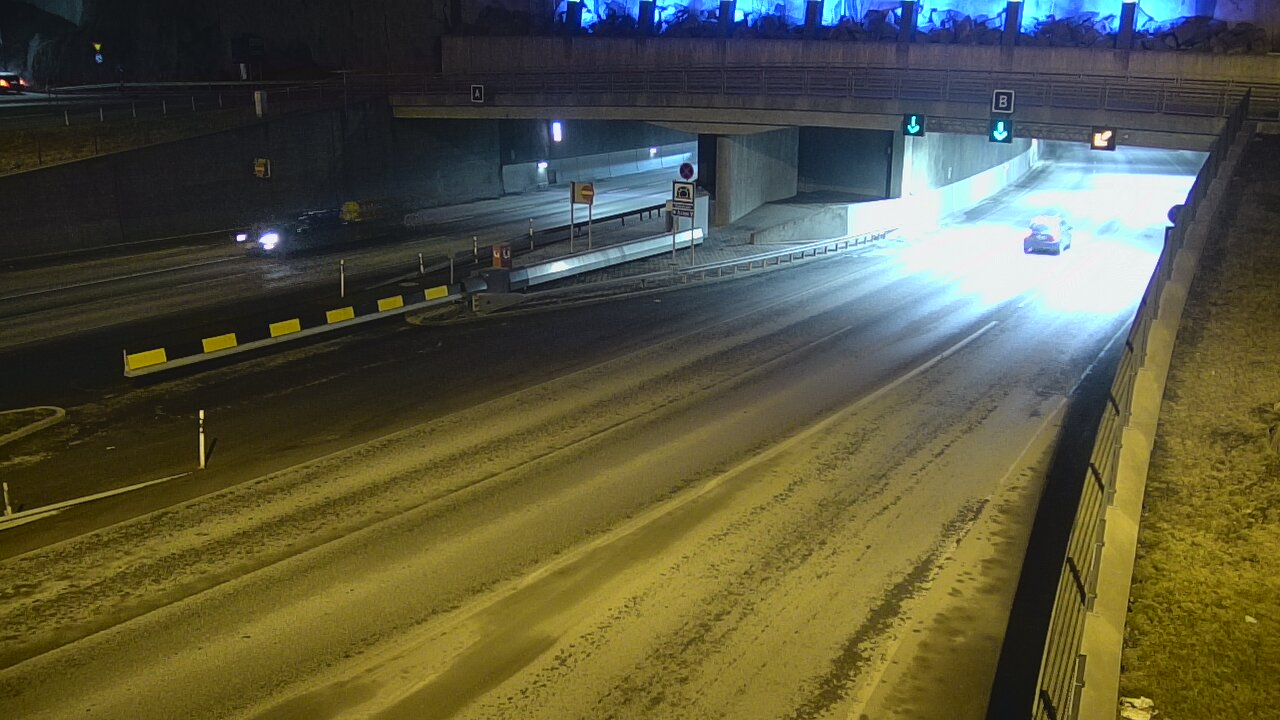 Weather Camera Image Road 12 Tampere, Rantatunneli boom, east, Tampere, Pirkanmaa