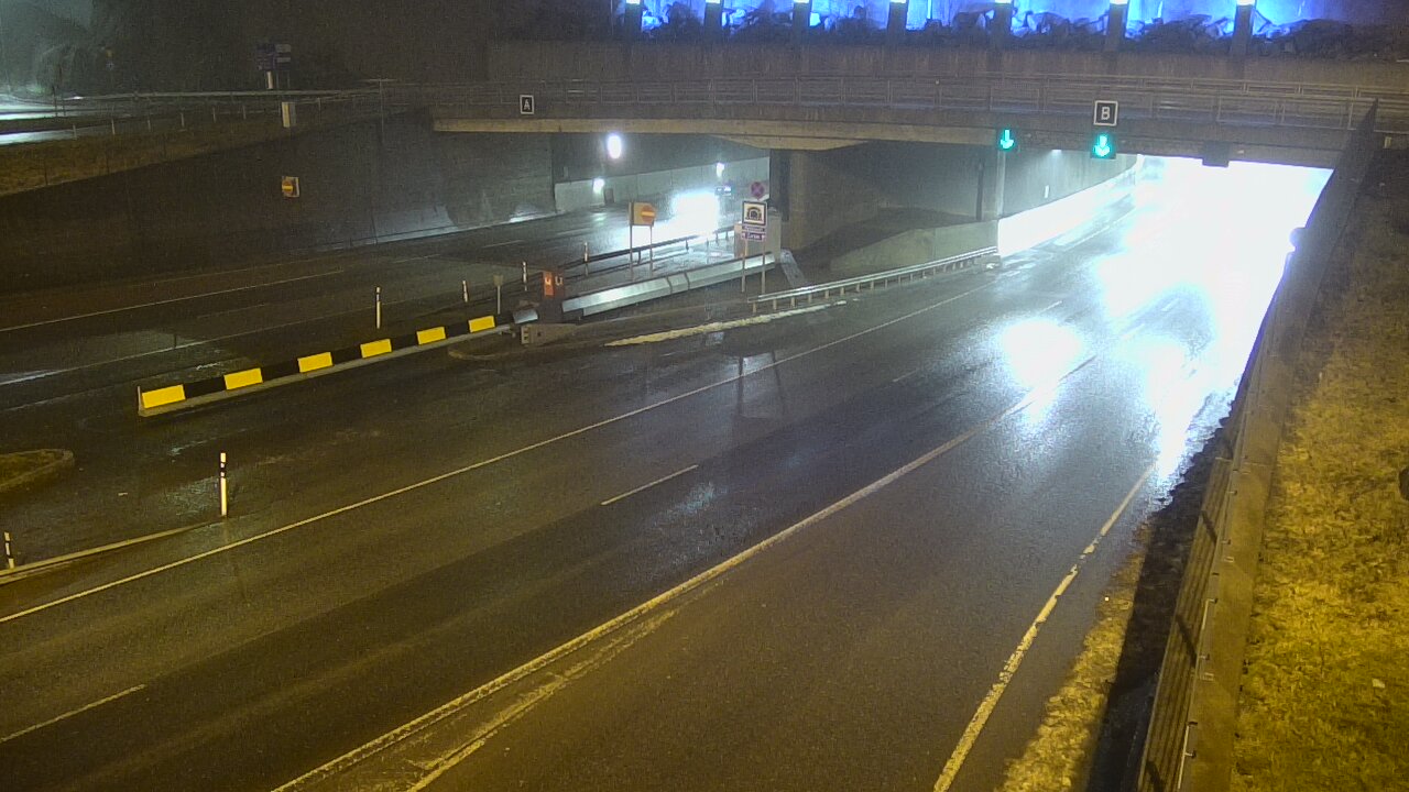 Weather Camera Image Road 12 Tampere, Rantatunneli boom, east, Tampere, Pirkanmaa