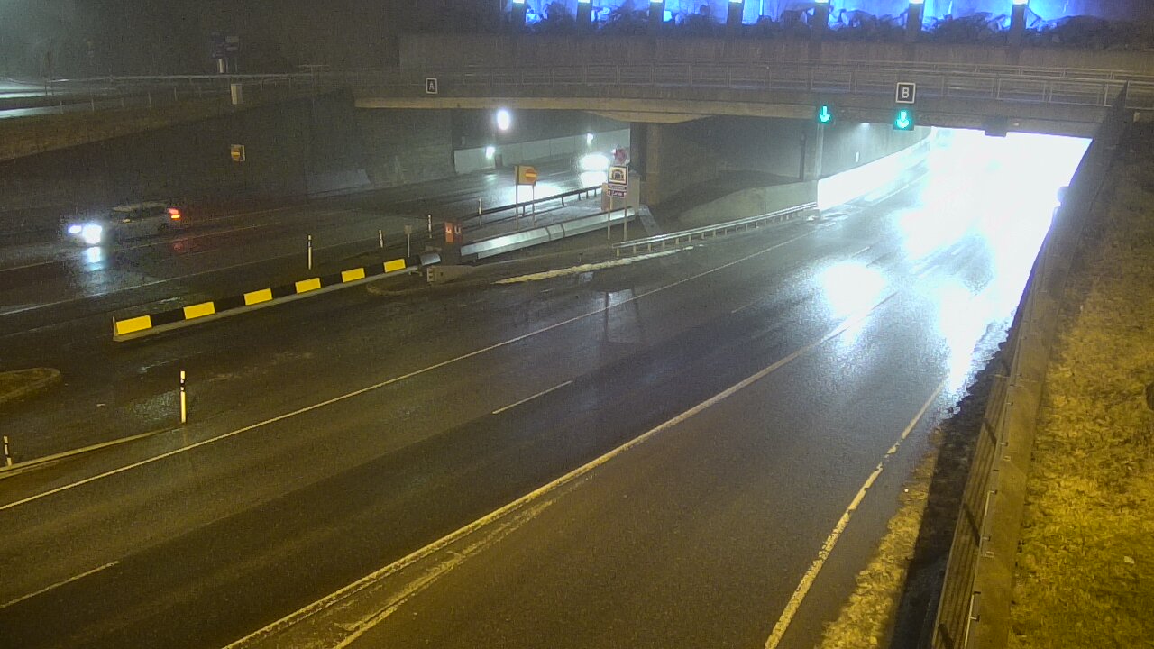 Weather Camera Image Road 12 Tampere, Rantatunneli boom, east, Tampere, Pirkanmaa