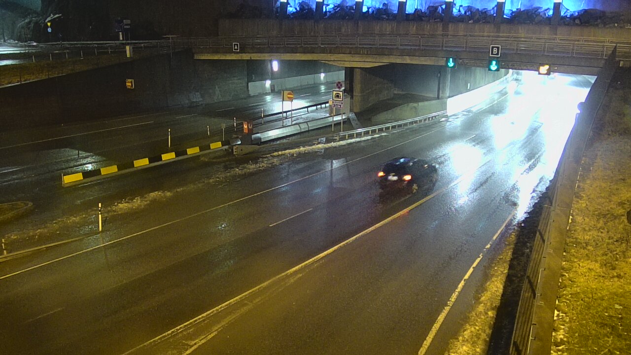 Weather Camera Image Väg 12 Tammerfors, Rantatunneli bom, öster, Tampere, Pirkanmaa