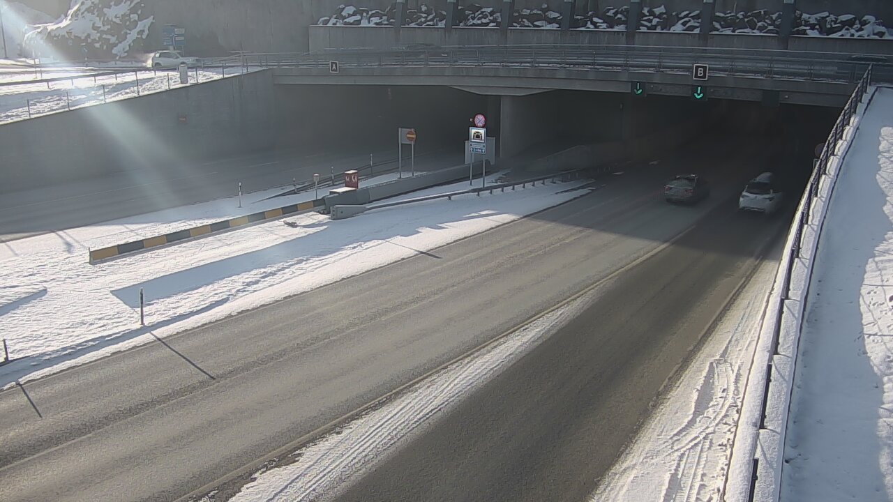 Weather Camera Image Väg 12 Tammerfors, Rantatunneli bom, öster, Tampere, Pirkanmaa