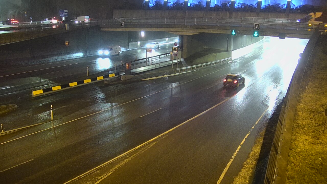 Weather Camera Image Road 12 Tampere, Rantatunneli boom, east, Tampere, Pirkanmaa