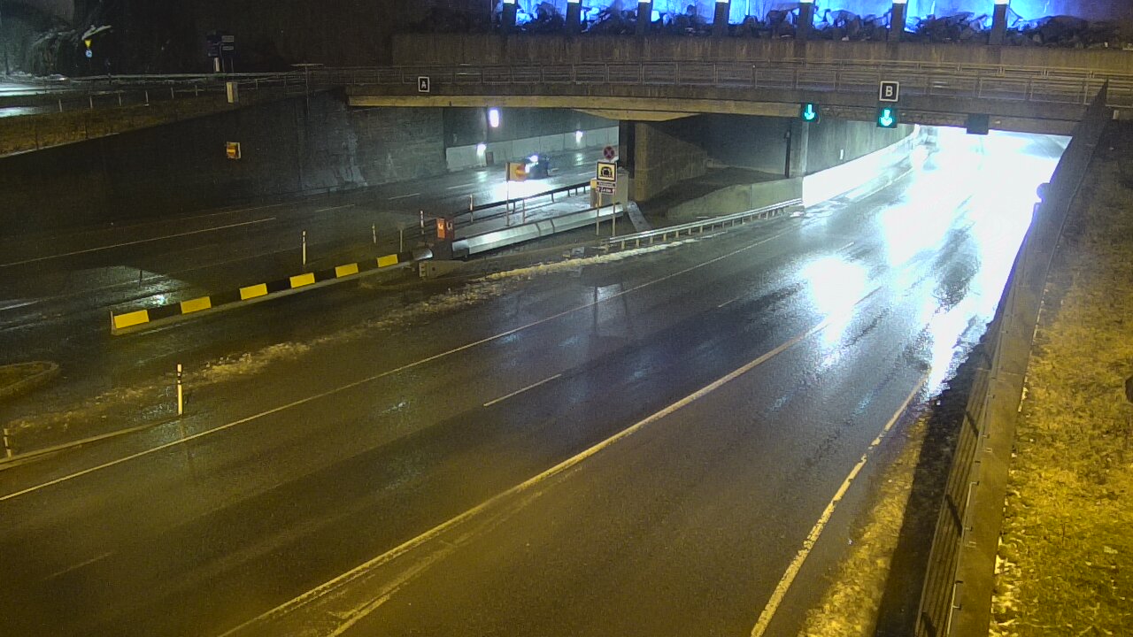 Weather Camera Image Väg 12 Tammerfors, Rantatunneli bom, öster, Tampere, Pirkanmaa