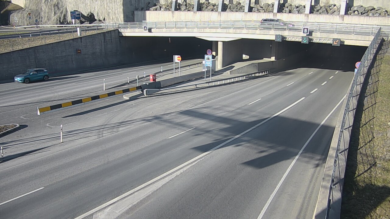 Kelikamerat Kuva Tie 12 Tampere, Rantatunneli puomi, itä, Tampere, Pirkanmaa