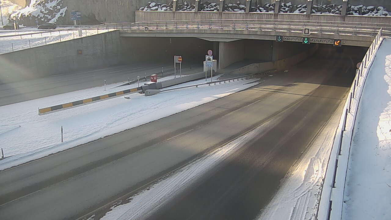 Weather Camera Image Väg 12 Tammerfors, Rantatunneli bom, öster, Tampere, Pirkanmaa