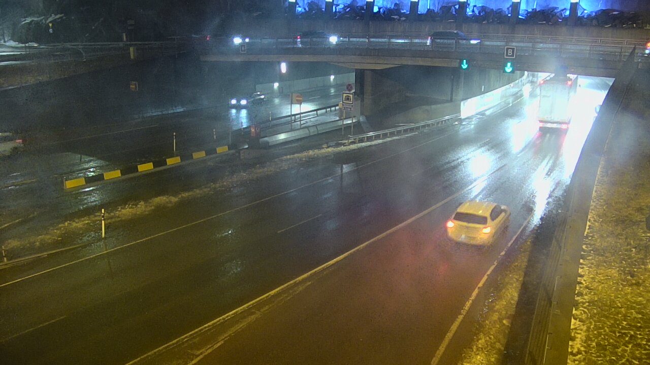 Weather Camera Image Väg 12 Tammerfors, Rantatunneli bom, öster, Tampere, Pirkanmaa